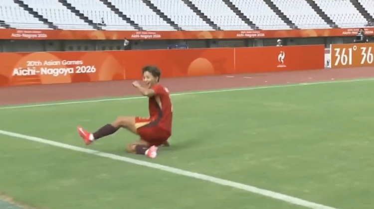 艰难晋级!中国女足加时1-0越南 王霜109分钟制胜 半决赛将战朝鲜 艰难晋级!中国女足加时1-0越南 王霜109分钟制胜 半决赛将战朝鲜