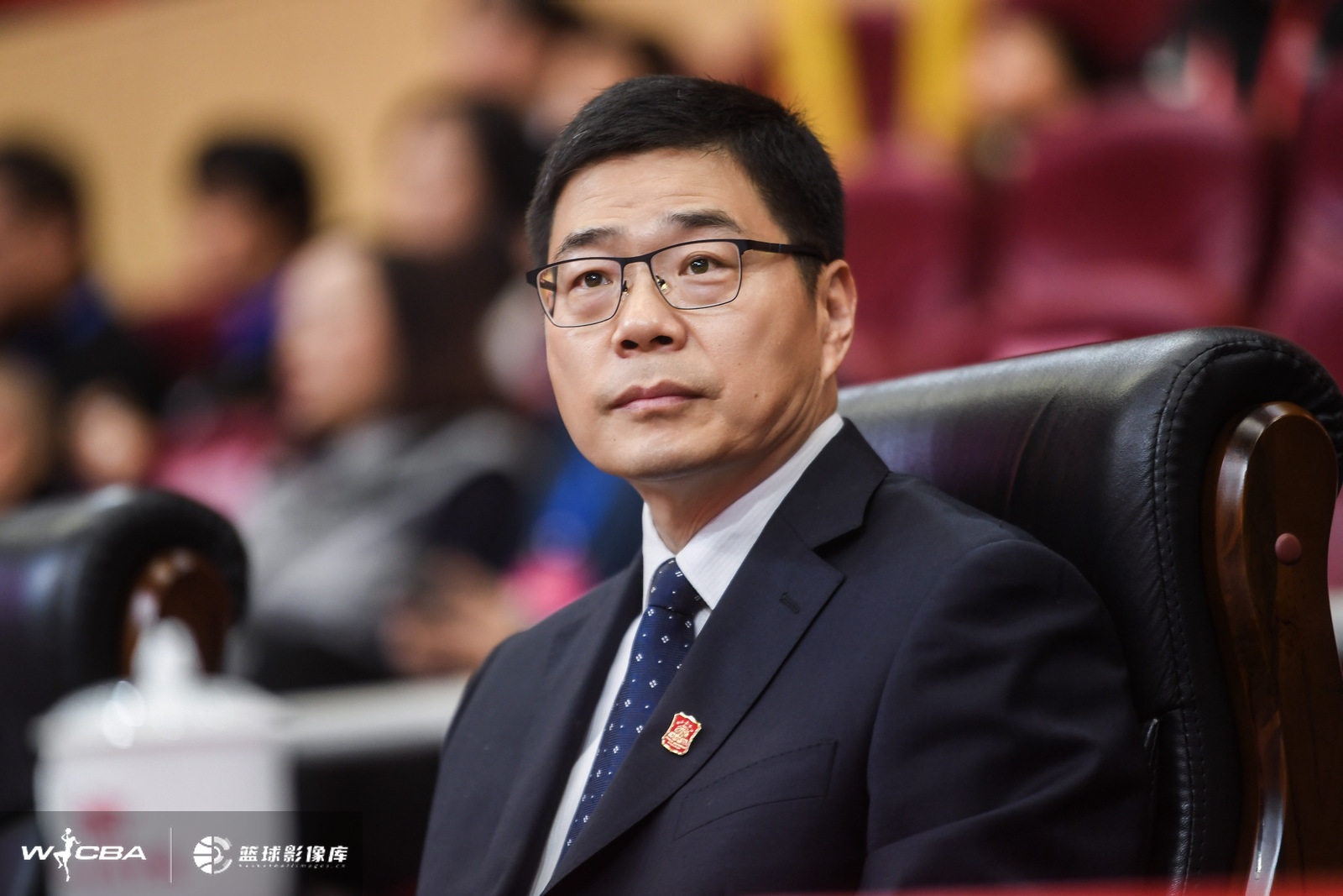 鄂媒发文质疑郭振明!提及篮协强令女篮春节集训退红包且无后续 鄂媒发文质疑郭振明!提及篮协强令女篮春节集训退红包且无后续